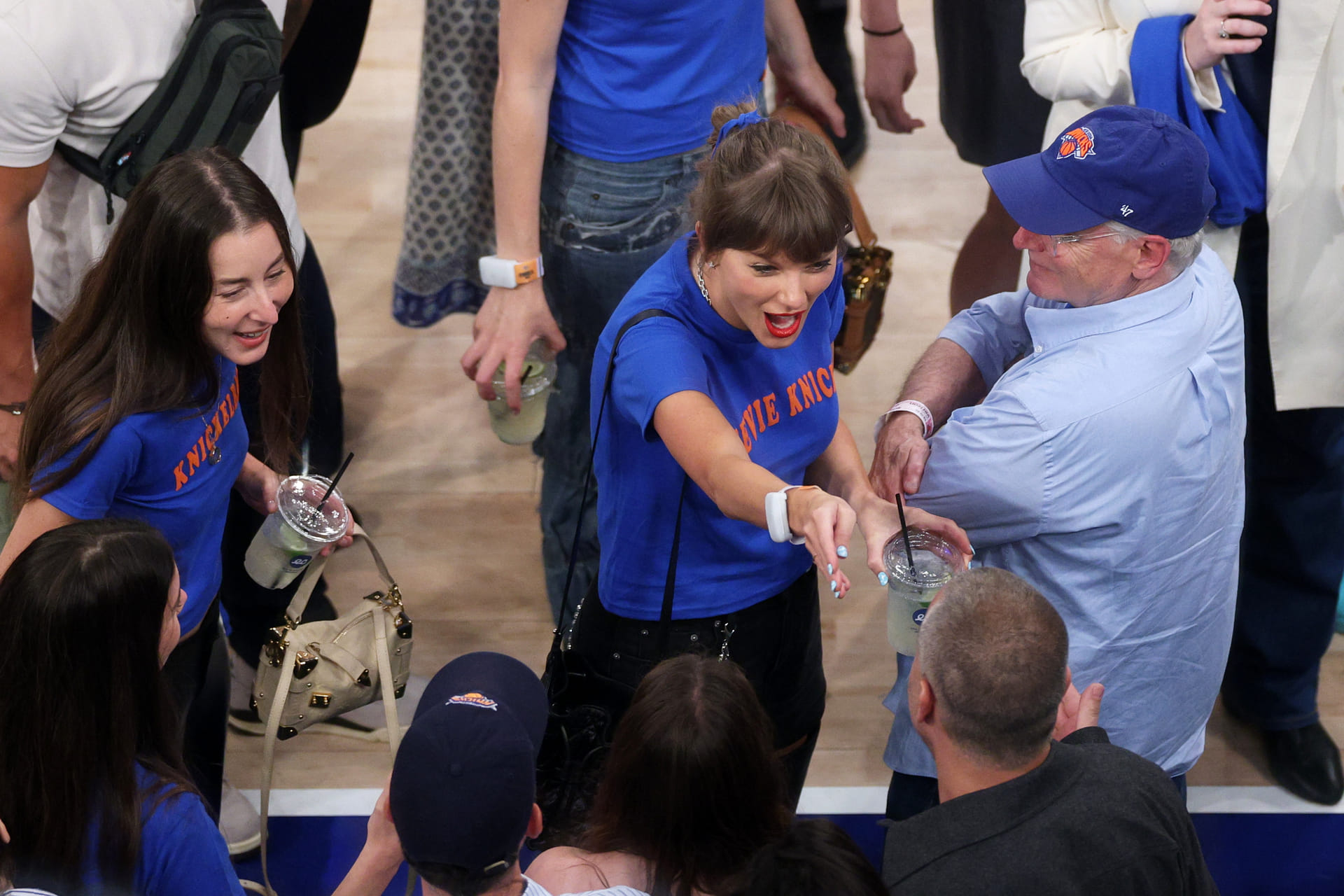 "Close your mouth," "She's insufferable": NFL fans mock Taylor Swift for "gross" celebration while appearing on jumbotron at Knicks-Spurs NBA finals