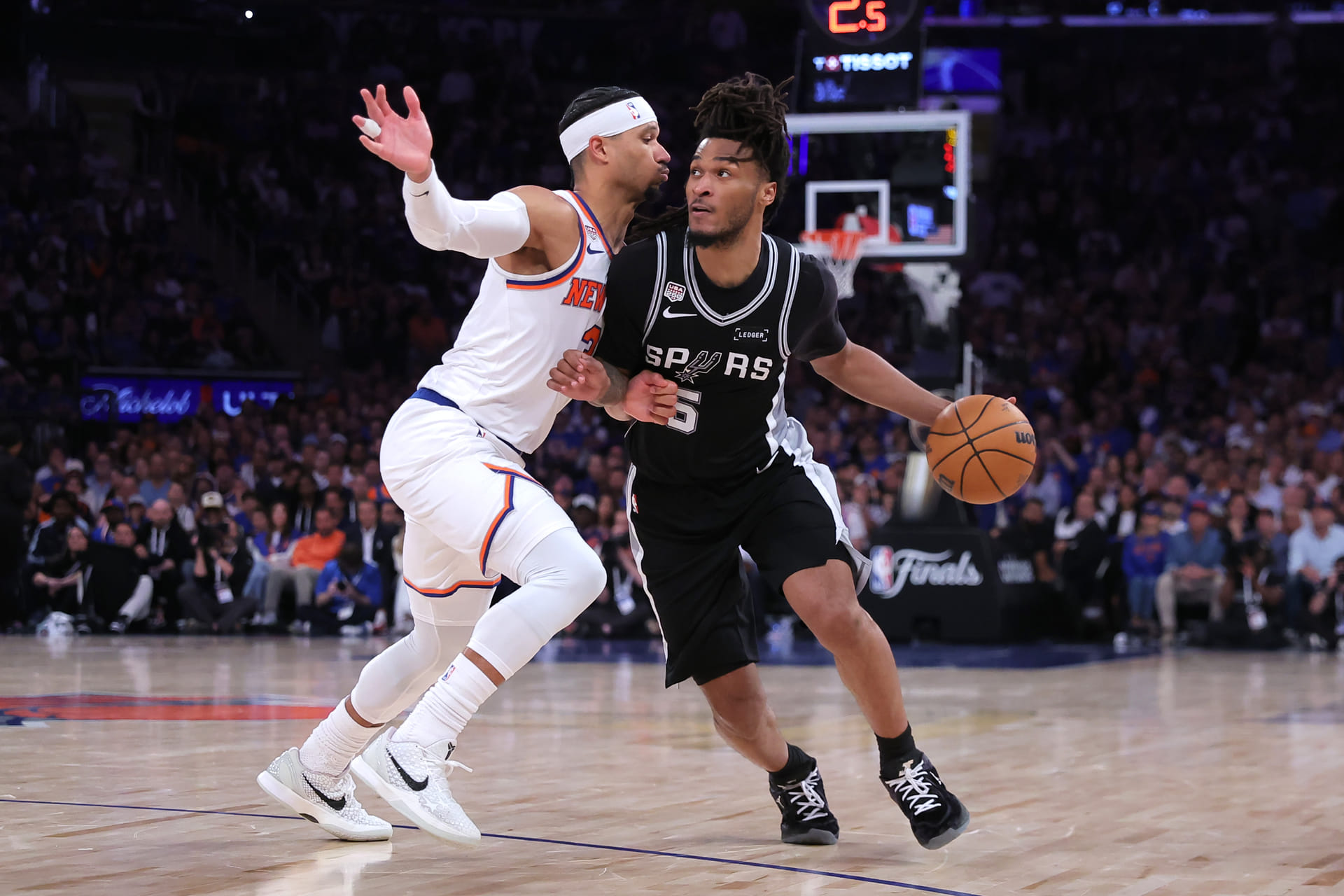 "Spurs coach is dumb as hell", "Cheating a** refs" - Fans Explode as NBA L2M Report Confirms Major Miss On Stephon Castle Out-of-Bounds Decision
