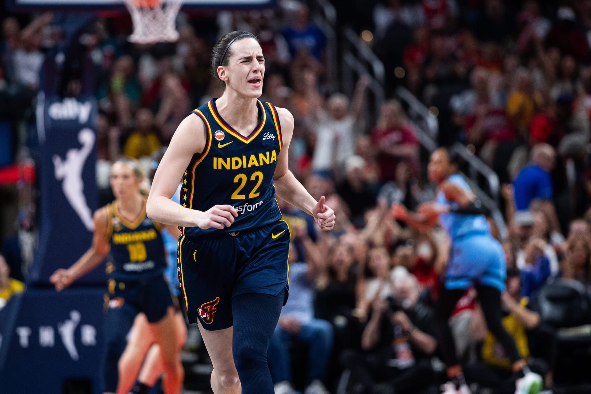 "Shooting A’ja Wilson shots", "Finna blow the Sky out" - WNBA Fans Can't Believe Caitlin Clark Exploring While Sporting an Angel Reese-Like Leg Sleeve