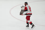 Jordan Staal celebrates with Conn Smythe Award - Source: Imagn