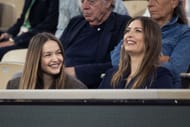 Maria Sharapova torce por Mirra Andreeva na final do Aberto da França. (Fonte: Getty)