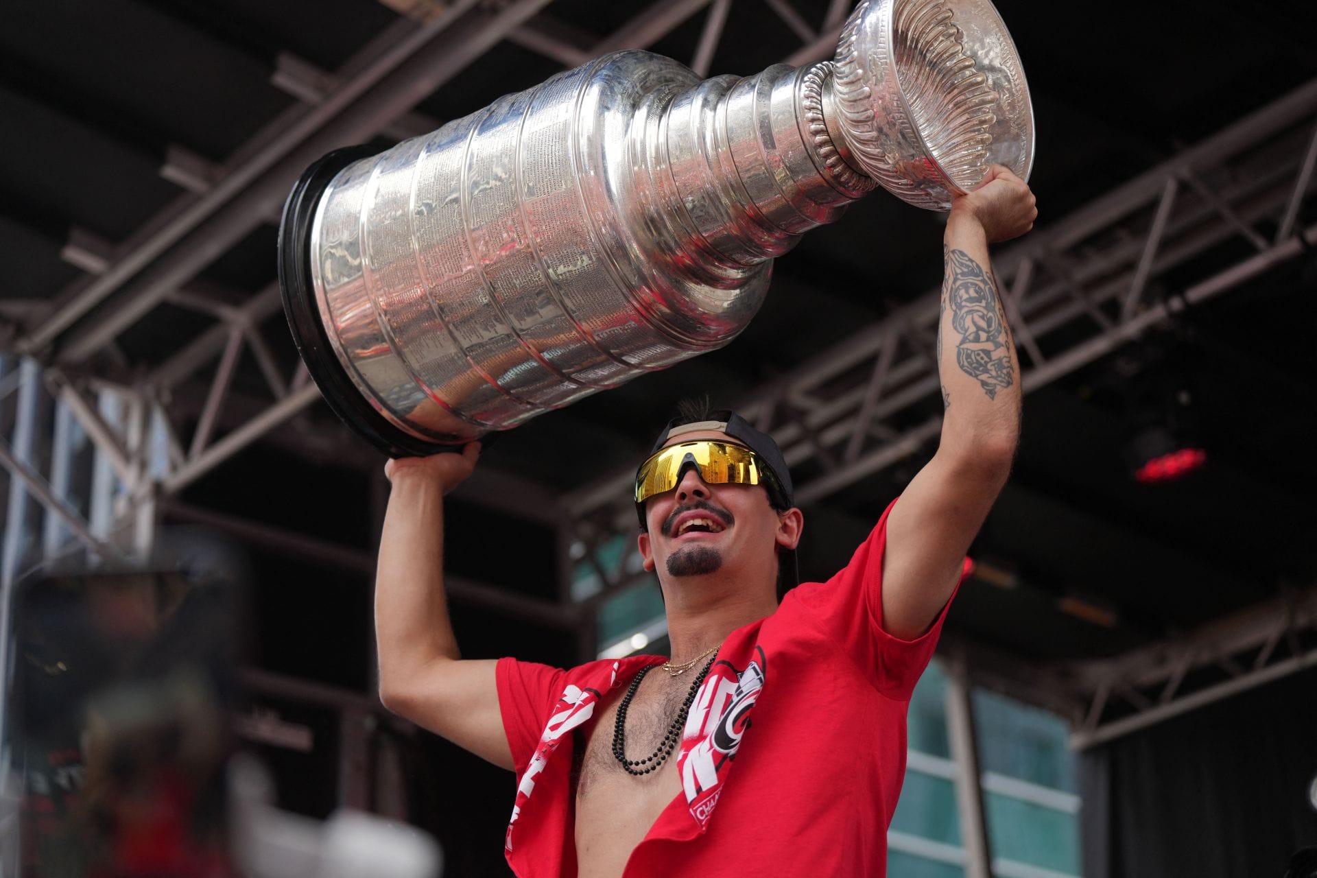 NHL fans left in splits over Seth Jarvis' hilarious interview from Stanley Cup parade - "Bro hasn't stopped partying"