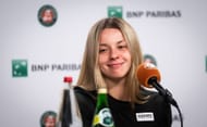 Maja Chwalinska dpeaks to the press at the 2026 French Open. (Source: Getty)