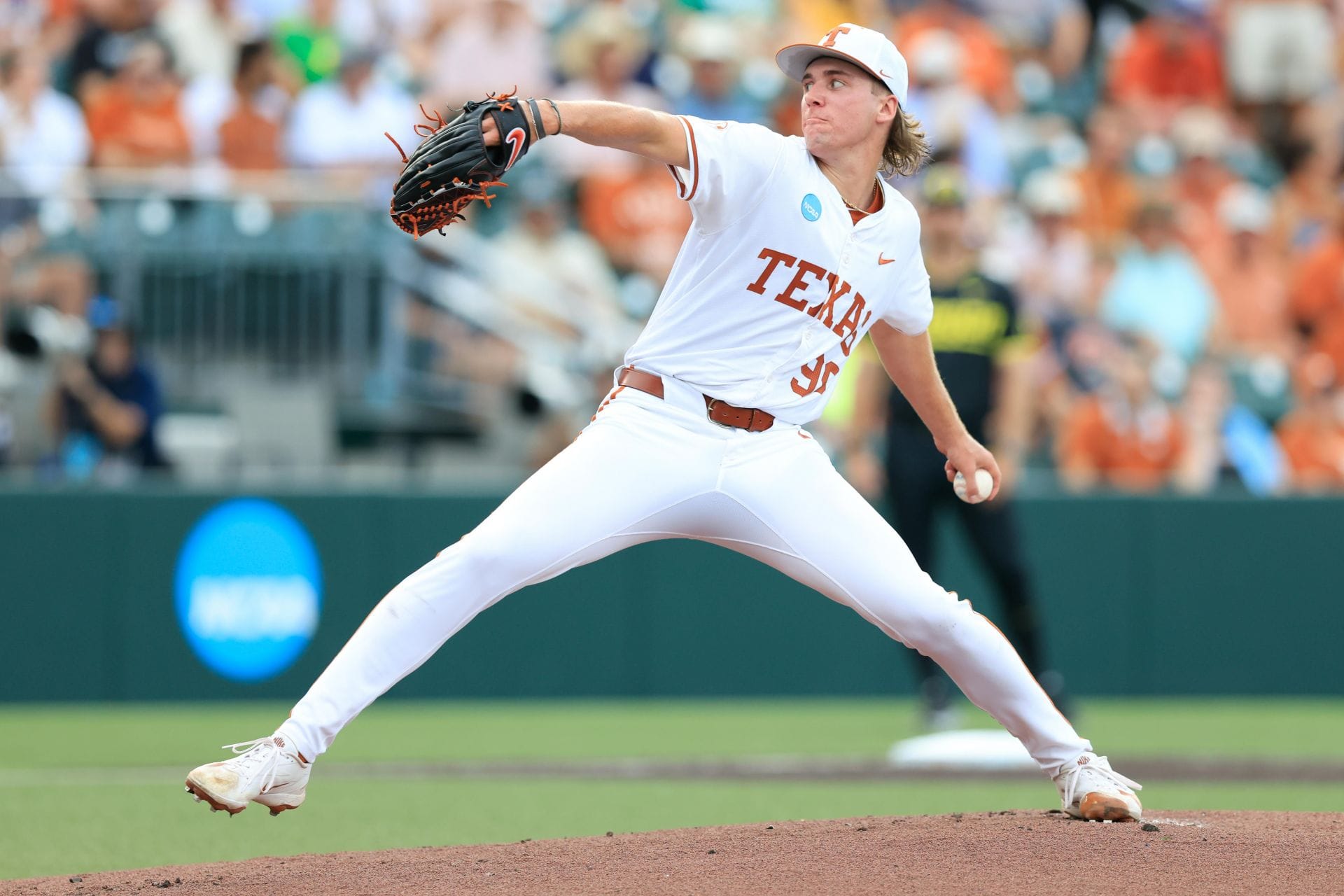 BEISEBOL NCAA: 06 DE JUNTO Austin Super Regional - Texas vs Oregon - Fonte: Getty