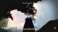 Insurrection Prime sofrendo danos através de seu escudo (Imagem via Bungie)