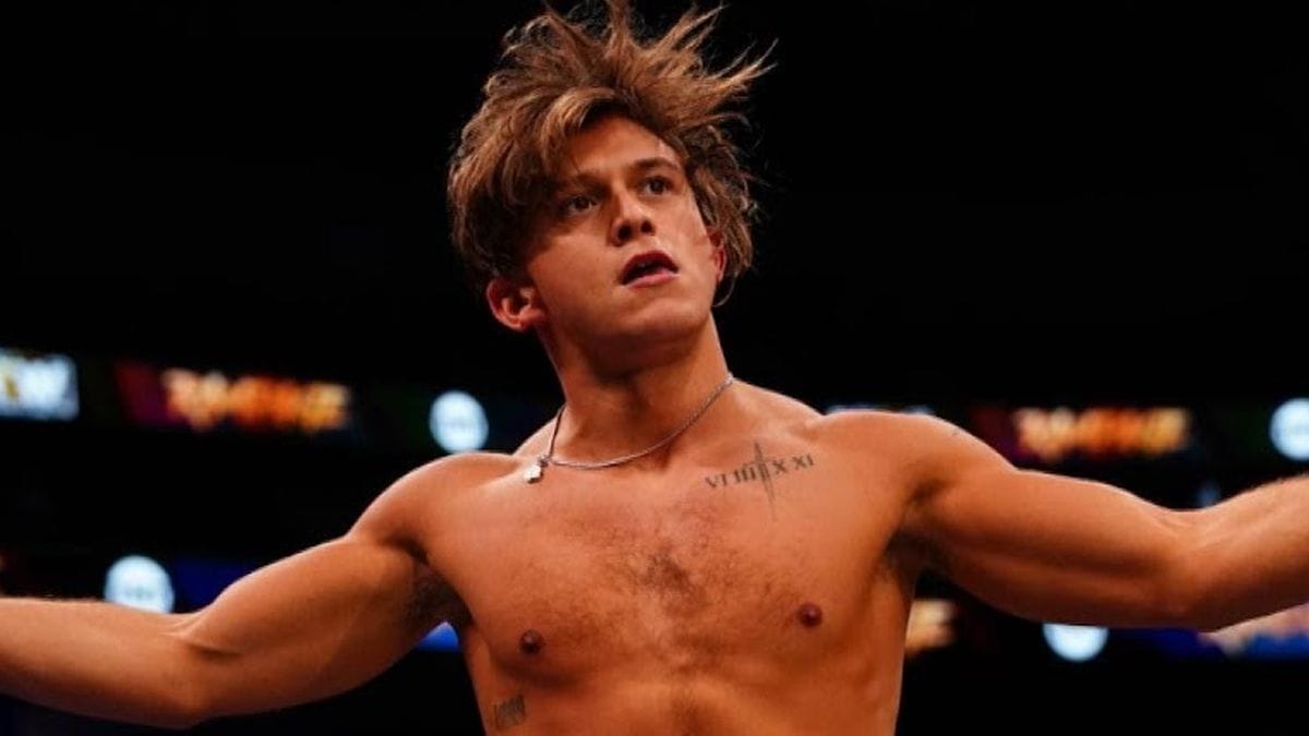 BREAKING: AEW Star HOOK Set For World Championship Match