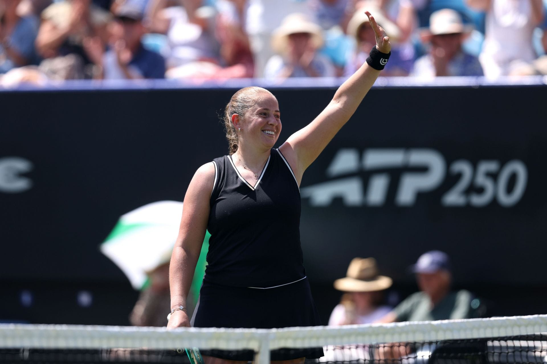 Jelena Ostapenko no Eastbourne Open 2026. (Fonte: Getty)