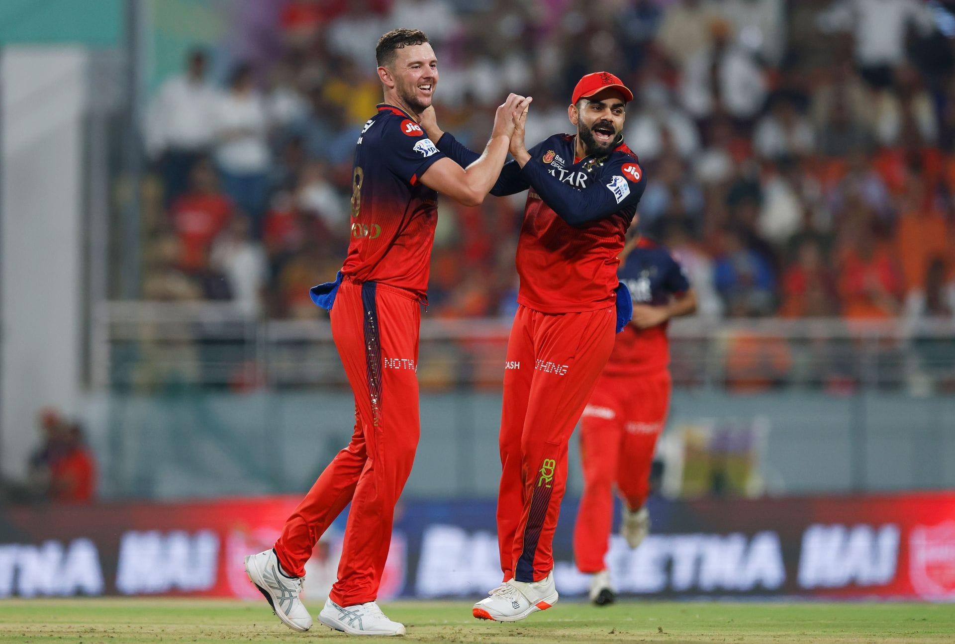 Picking a combined RCB 11 from IPL 2016 and 2026 squads ft. Virat Kohli, Josh Hazlewood