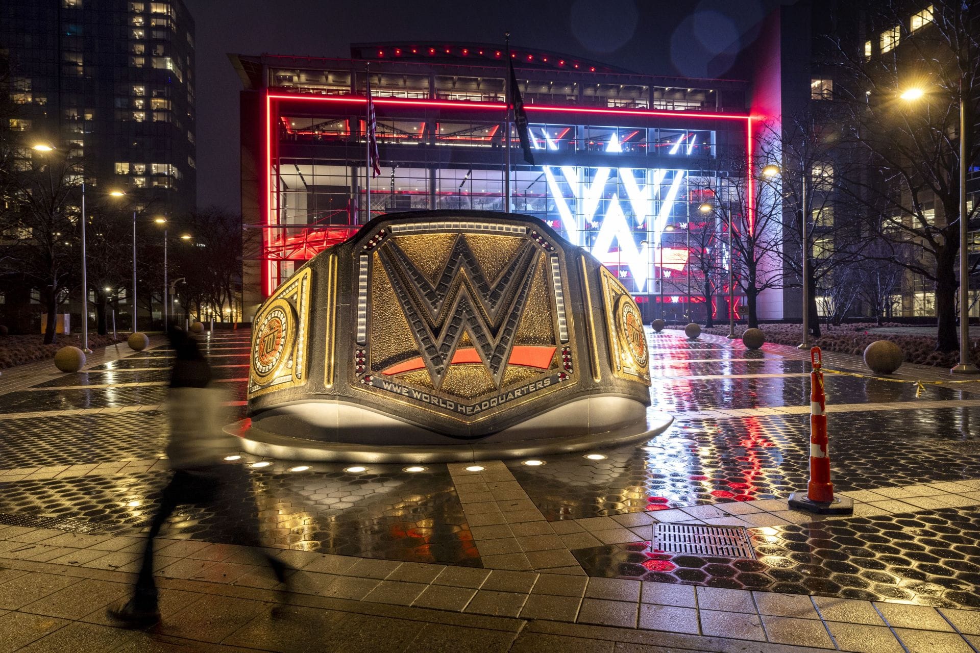 WWE champion announces he has now married female star on SmackDown