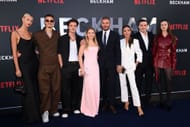 Mia Regan, Romeo Beckham, Cruz Beckham, Harper Beckham, David Beckham, Victoria Beckham, Brooklyn Beckham e Nicola Peltz participam da estreia da Netflix 'Beckham' no Reino Unido - Fonte: Getty