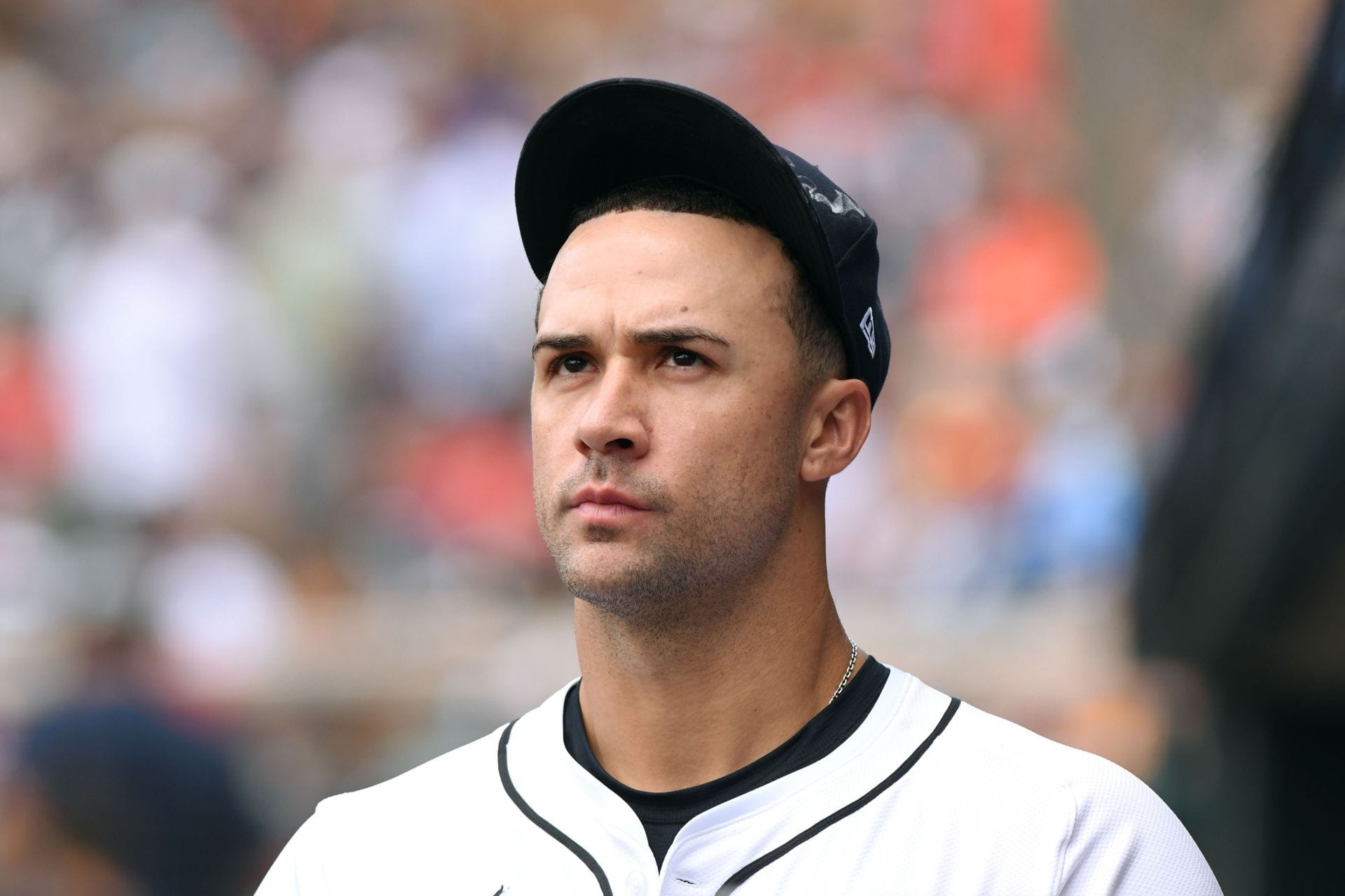 PICTURES: Jack Flaherty's fiancee Katie Johnson dons navy blue bikini, takes selfies from a paddleboard