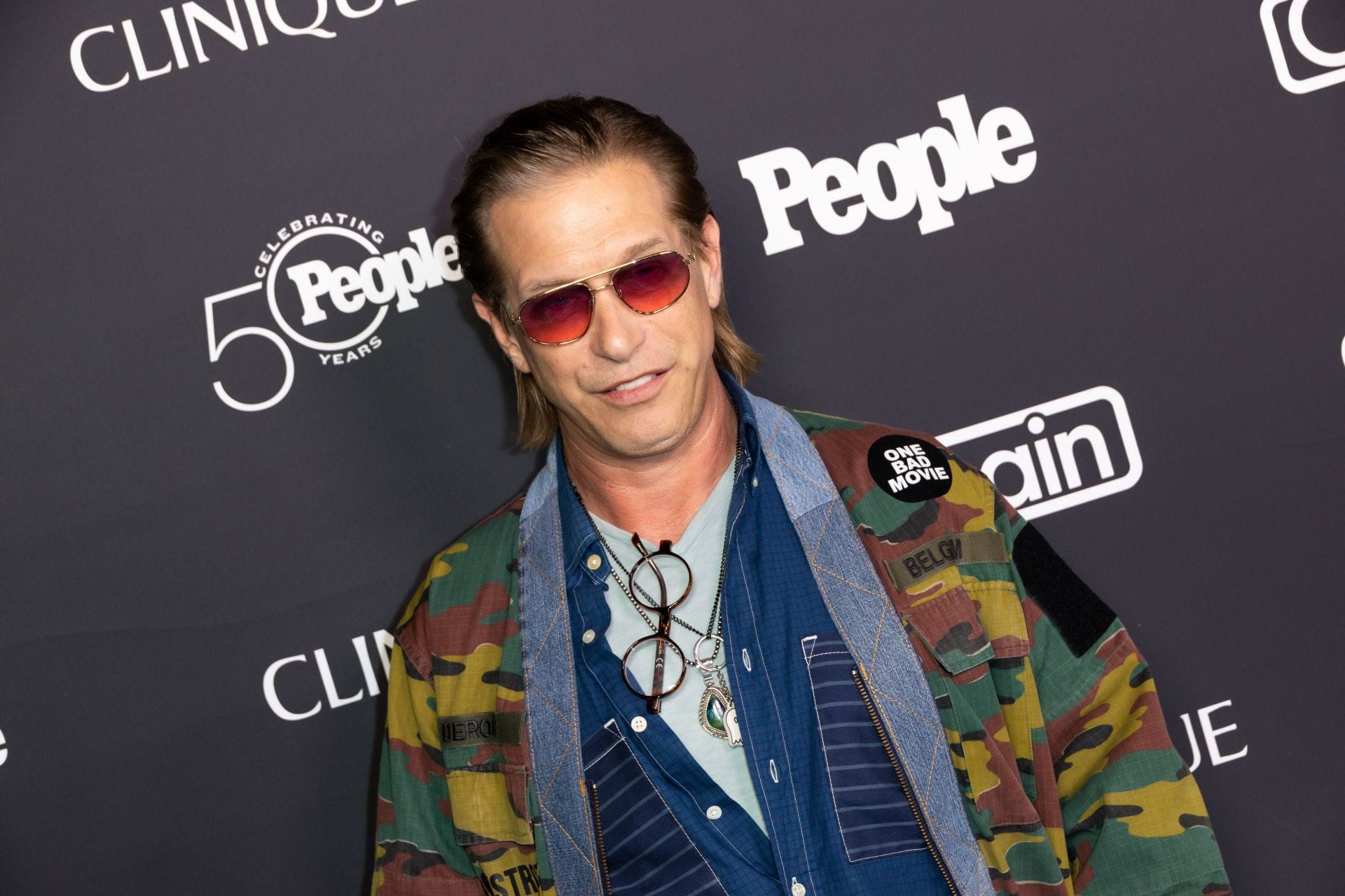 What role did Stephen Baldwin audition for on FRIENDS? Hailey Bieber's father says he was fired for being "funnier" than this star
