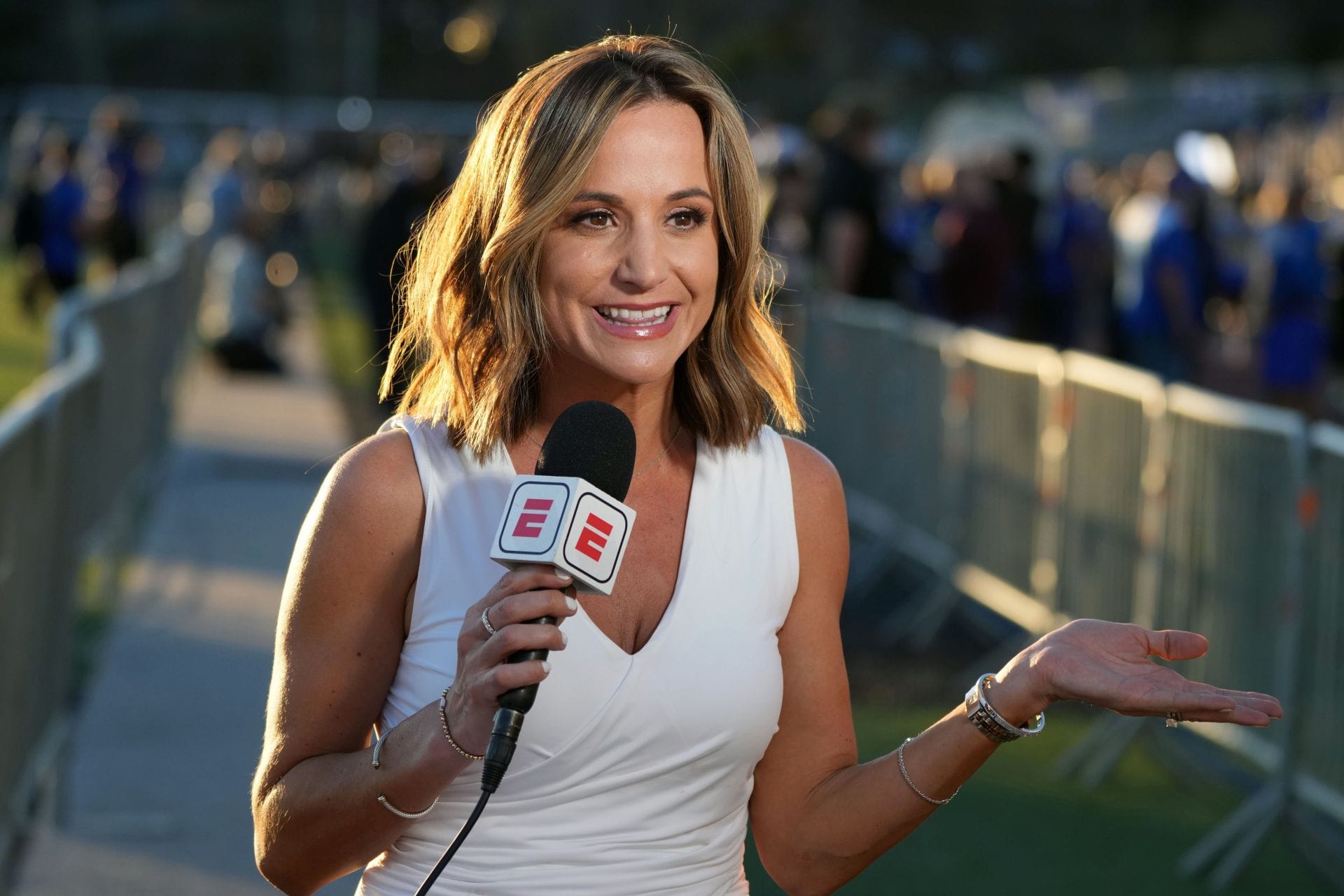 "She lies more than the devil": Dianna Russini labeled "total psycho" by fans after police bodycam footage shows contradicting FaceTime evidence 