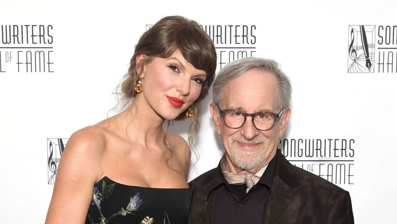 WATCH: Travis Kelce's fiancée Taylor Swift gets help from legendary director Steven Spielberg to record romantic moment with Chiefs TE