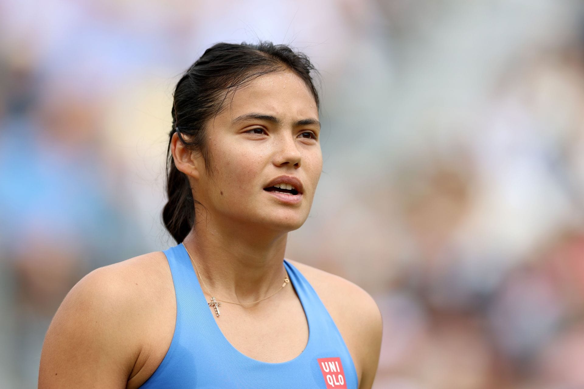 "Blames everyone but herself" - Emma Raducanu under fan scrutiny after allegedly yelling at coach in Queen's Club final