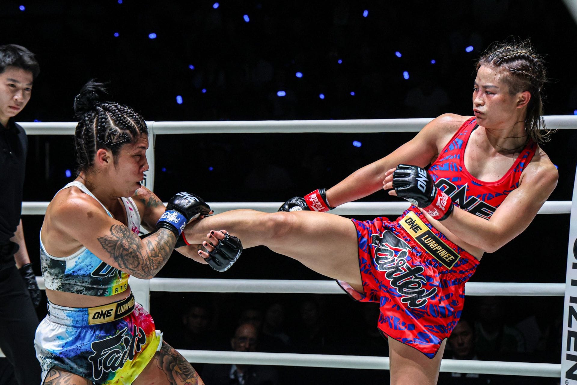 "They are heavy" - Stamp Fairtex acknowledges the constant forward pressure and power carried by Cynthia Flores