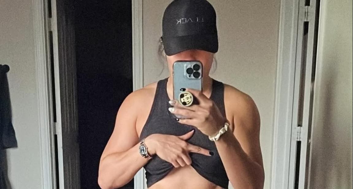 "I couldn't help but break down" - Female WWE star suffered domestic abuse