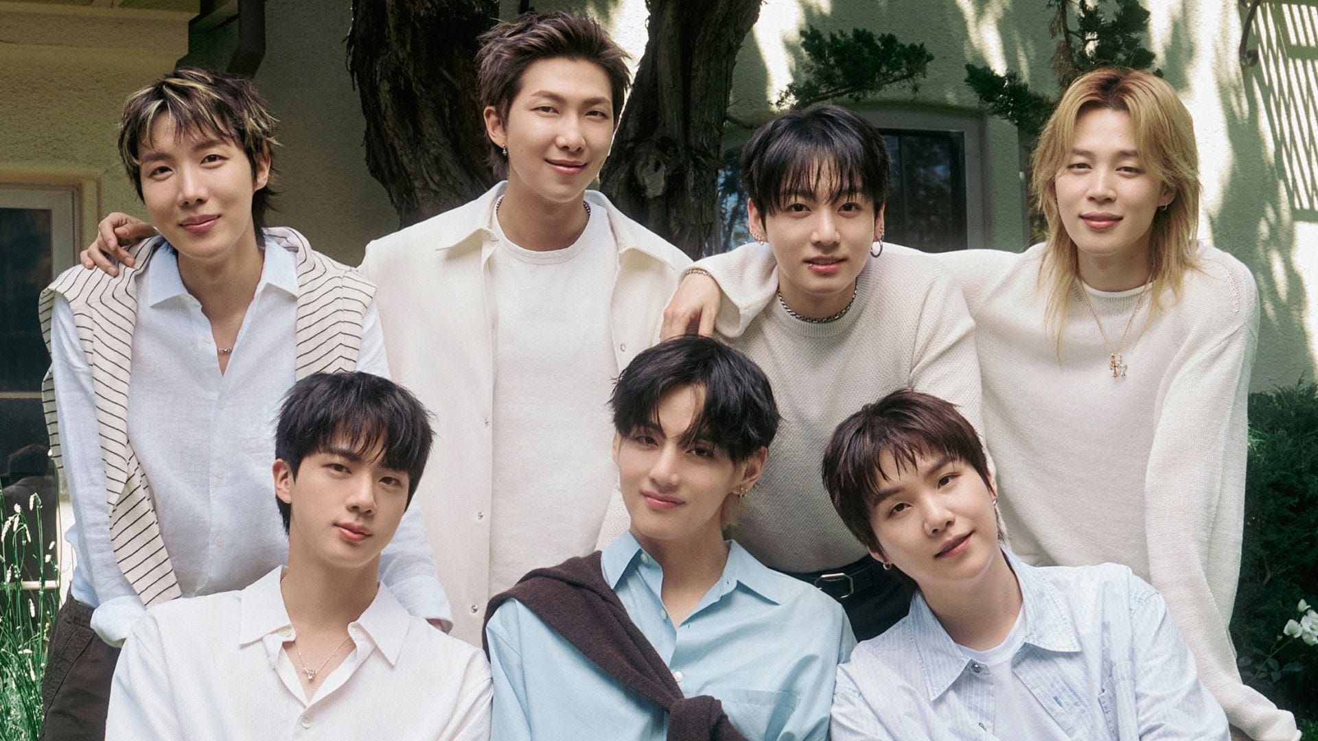 "The #BTS Effect is real" - Fans react as South Korea's tourist spending hits an all-time high of 1.3 trillion won following BTS' comeback and tour