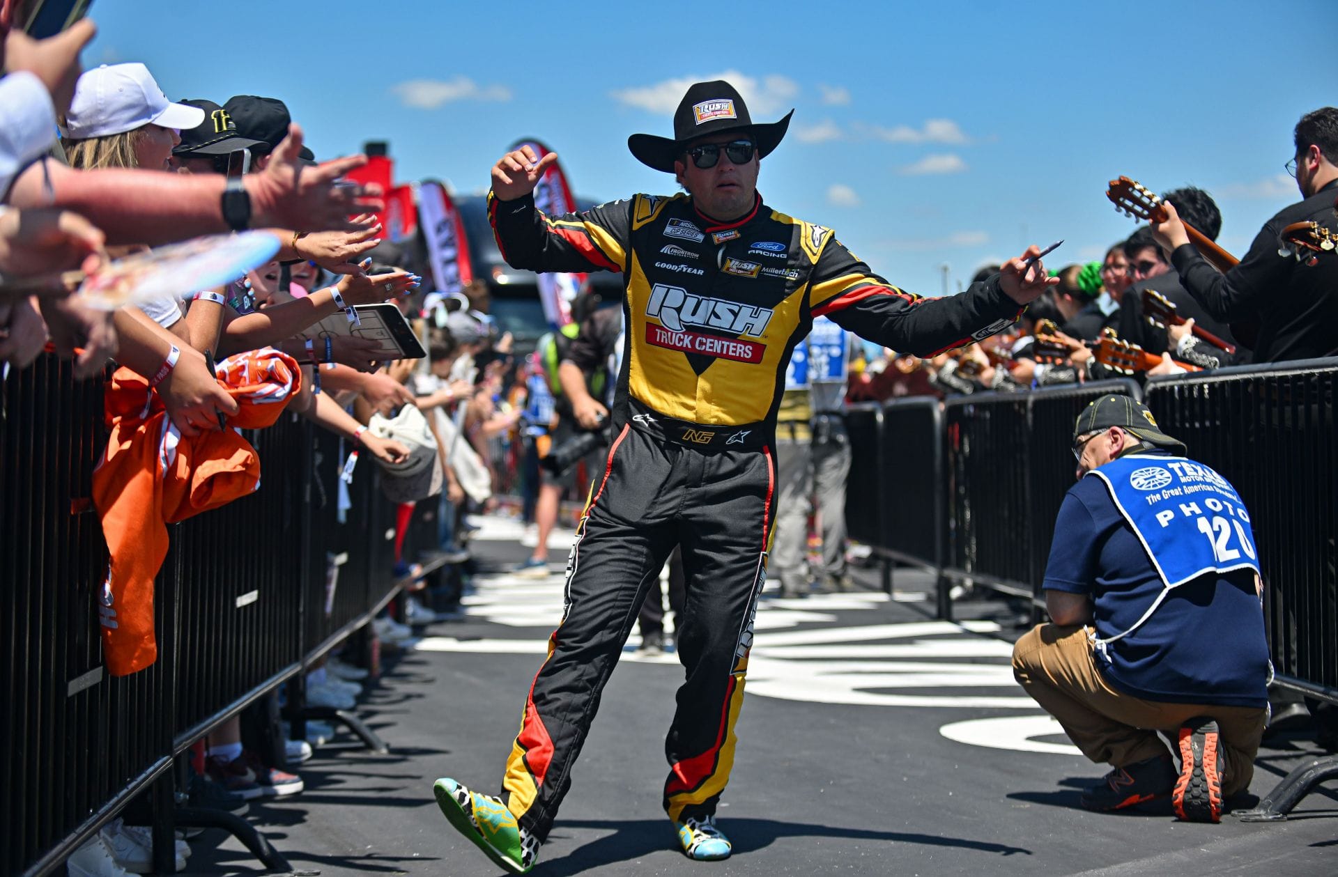 Noah Gragson faces criticism from NASCAR fans after Sonoma frustration