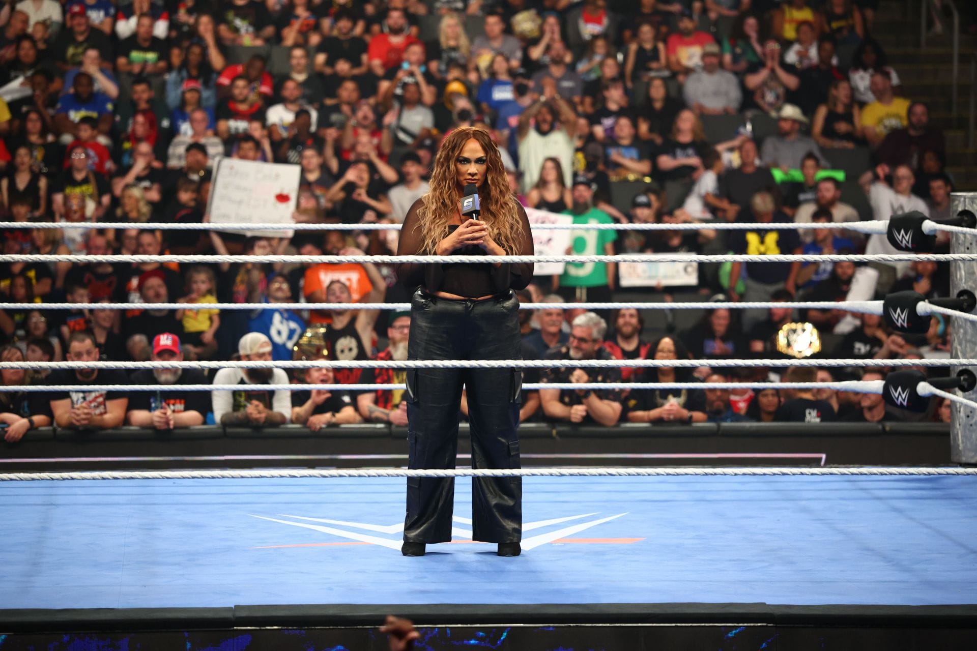 Nia Jax shares her drastic new look ahead of WWE RAW