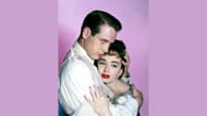 Os atores americanos Paul Newman e Ann Blyth no set de The Helen Morgan Story, dirigido por Michael Curtiz (Fonte: Getty)