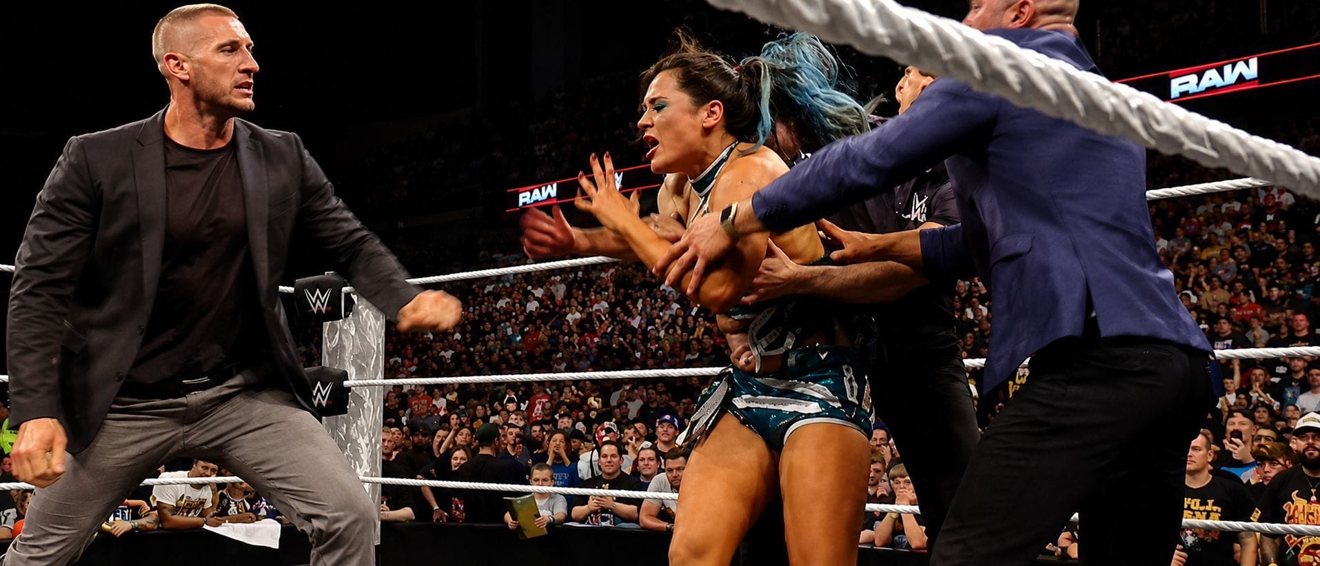 3 Directions for Lyra Valkyria after turning heel on WWE RAW