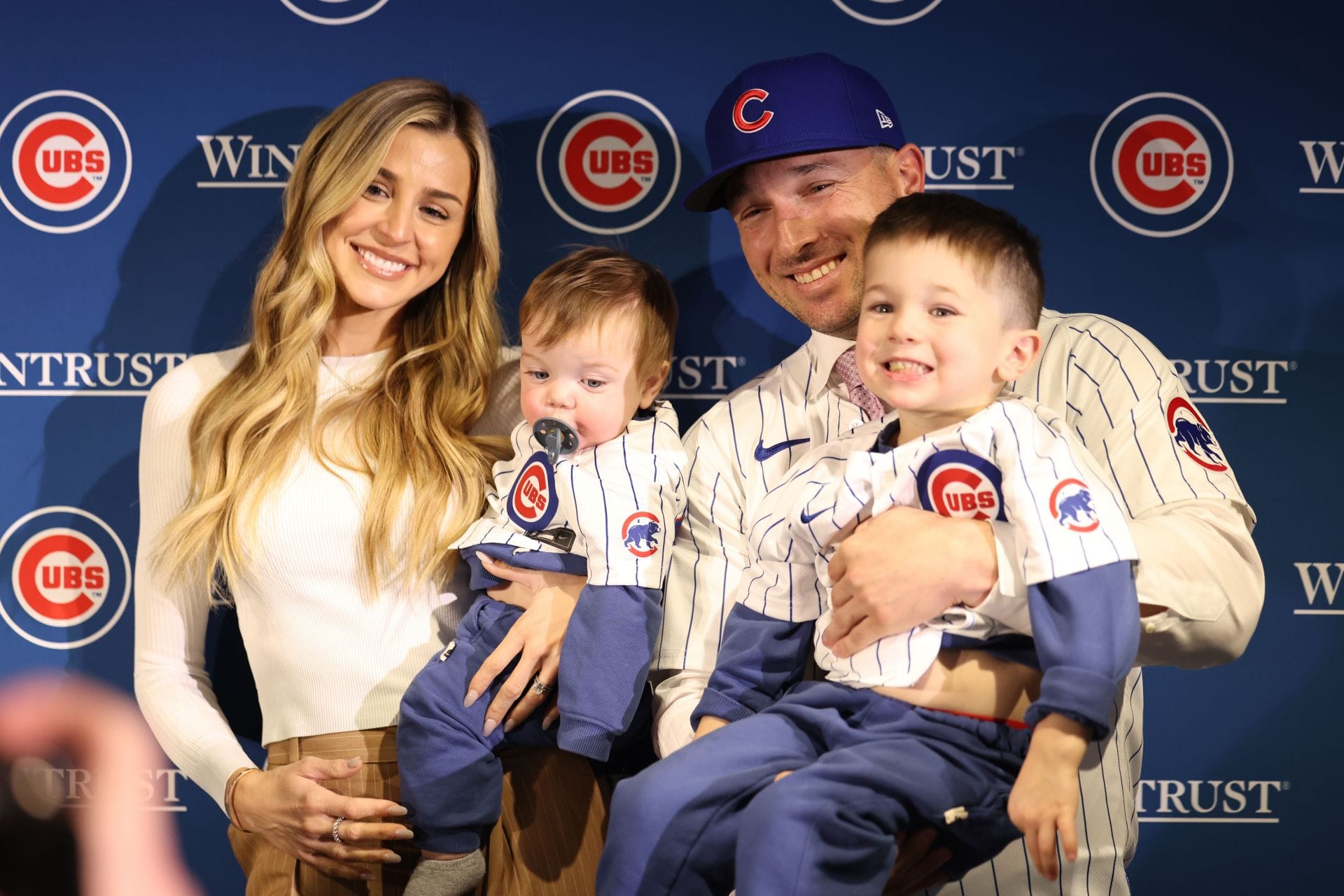 Alex Bregman with his wife, Reagan, and sons Knox and Bennett - Source: Getty