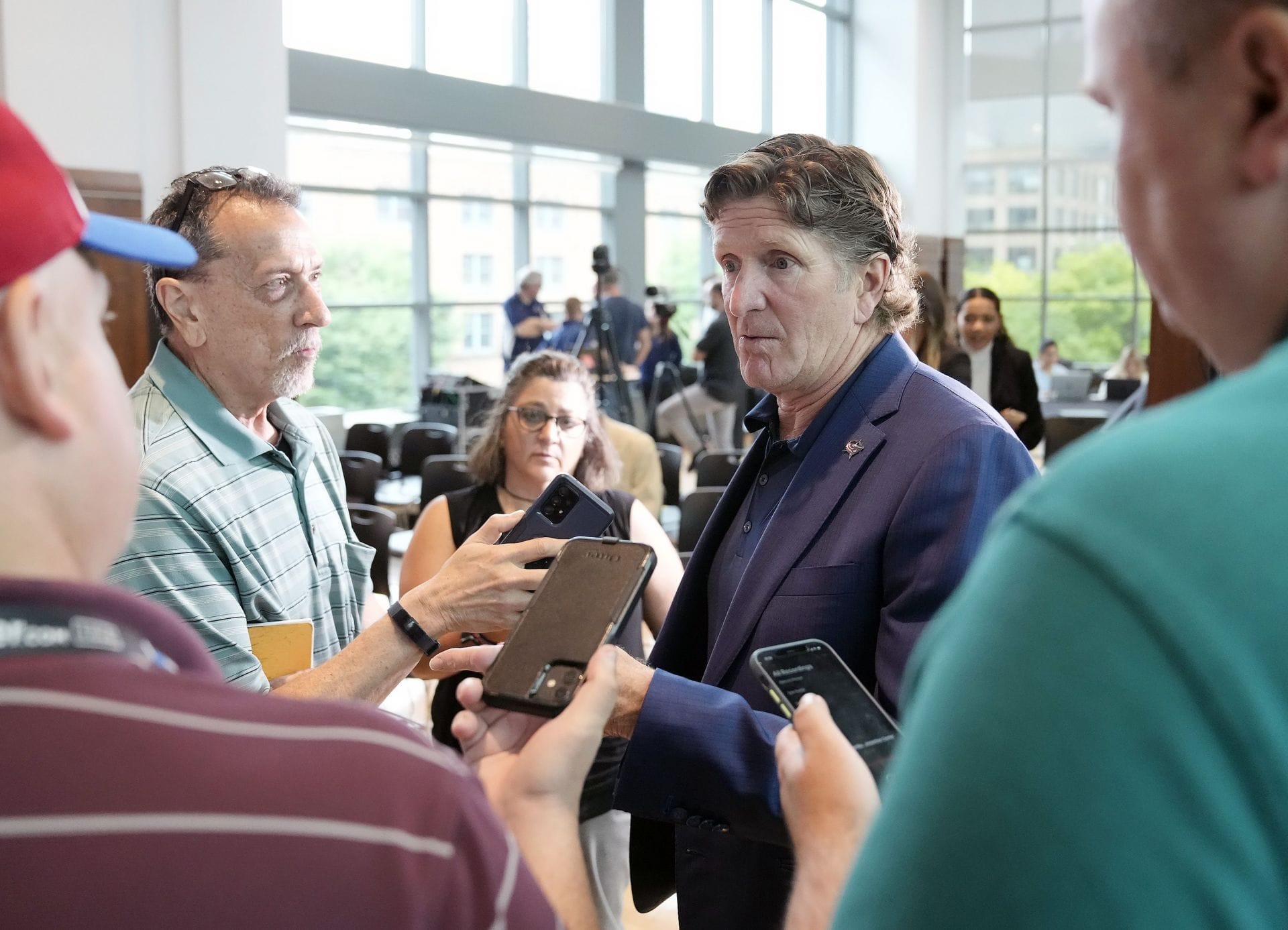Ex-NHLer Jay Rosehill raises red flag after Mike Babcock's first Oilers press conference - "Could end up going south in a hurry"