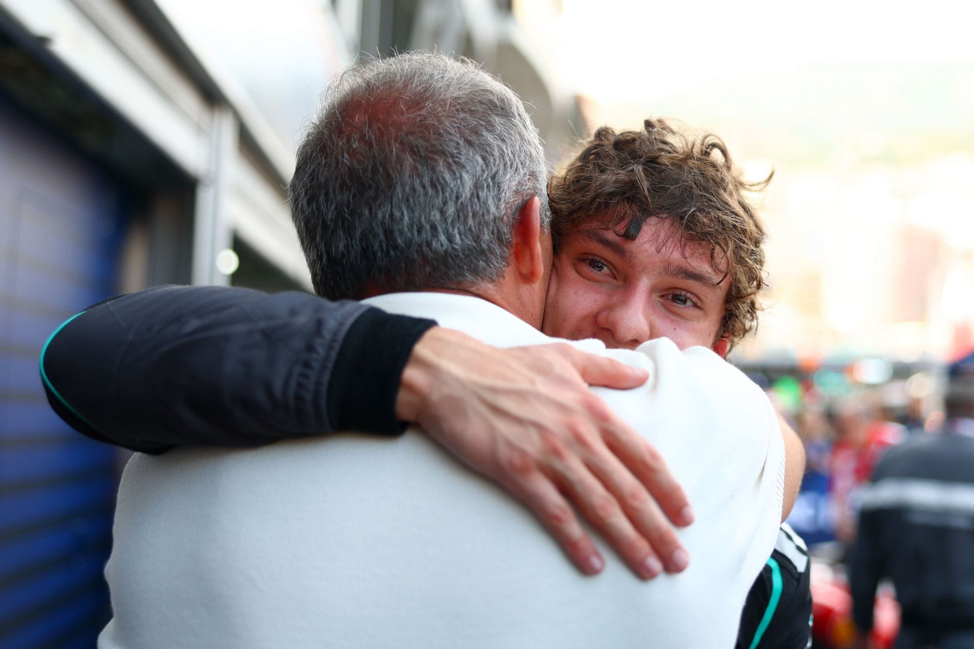 Watch: Kimi Antonelli's father seen giving the Mercedes driver an intense pep talk before he secured pole in the F1 Monaco GP qualifying