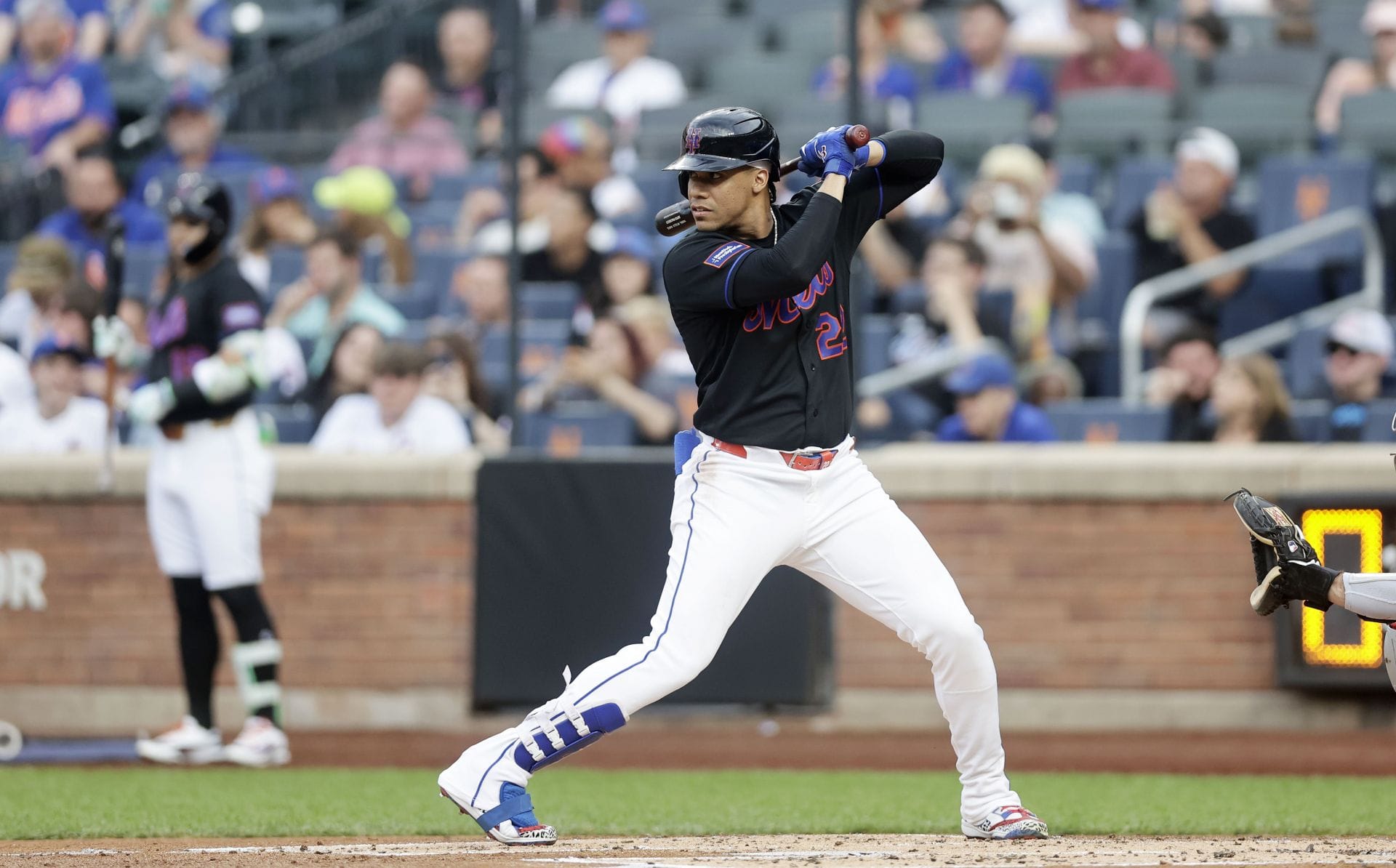 "Ask him to speak ill of Francisco Lindor";"Sellout"  - Fans rip Athletics legend over serious Juan Soto allegations