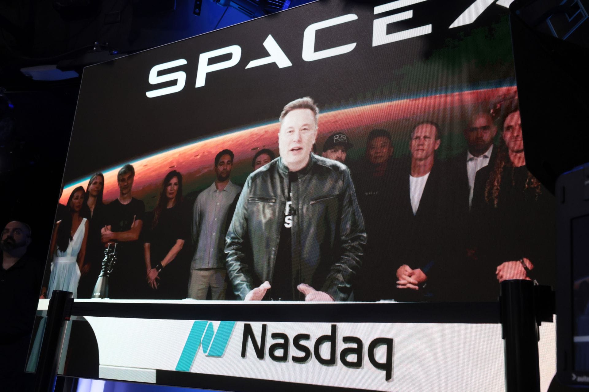 "You need a Nibbler": Internet reacts after Elon Musk predicts future act that will require "a trillion times a trillion dollars"