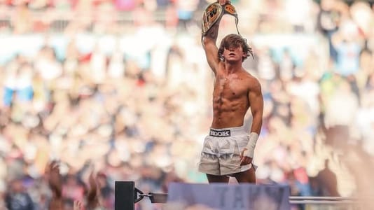aew hook weight 2022 Skybox Metal Universe Wrestling #98 Wrestling Card Hook AEW | News, Rumors
