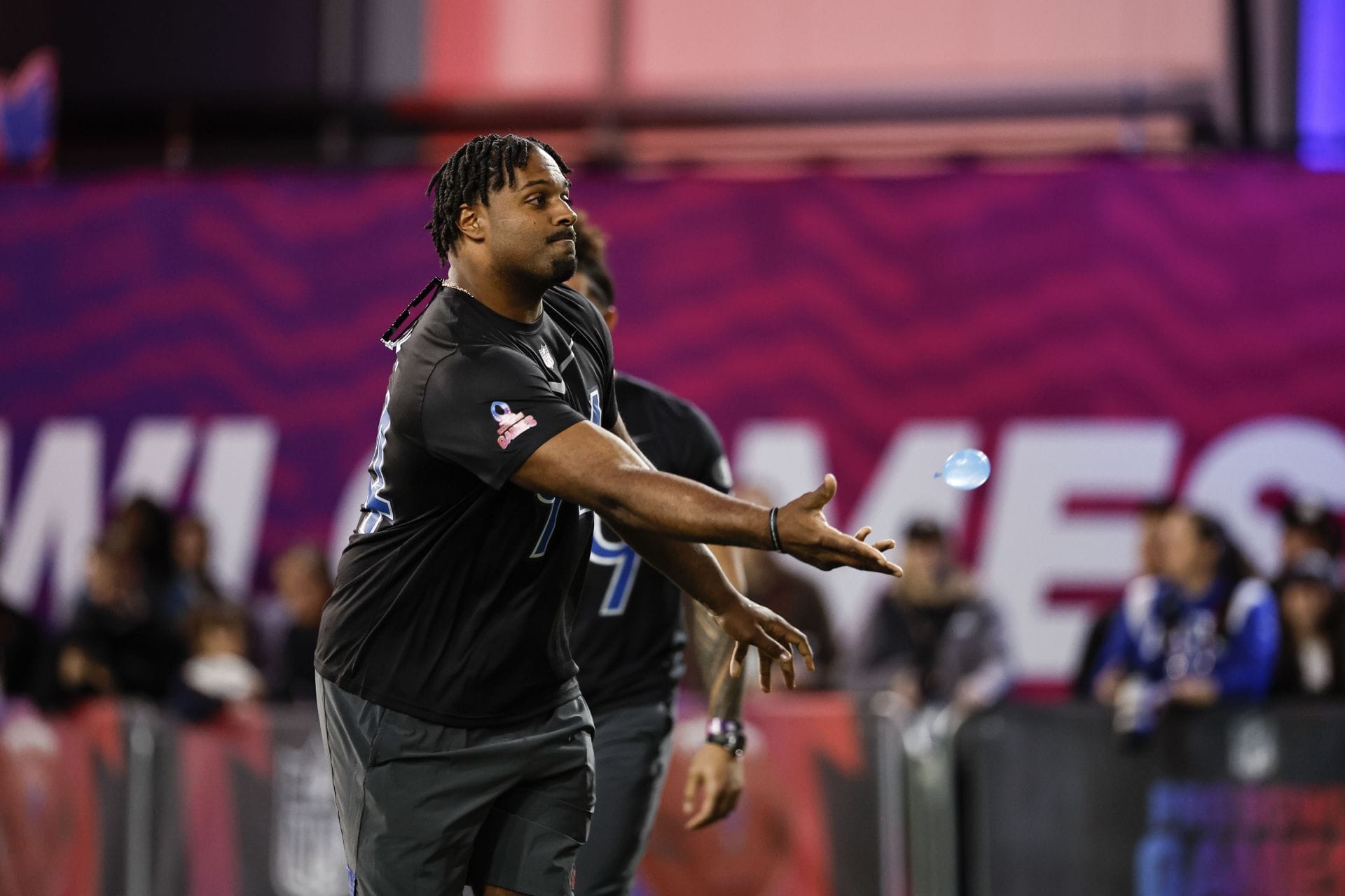 "Mickey Loomis manipulating the salary cap table": NFL fans react to Cameron Jordan's $11,000,000 Saints contract