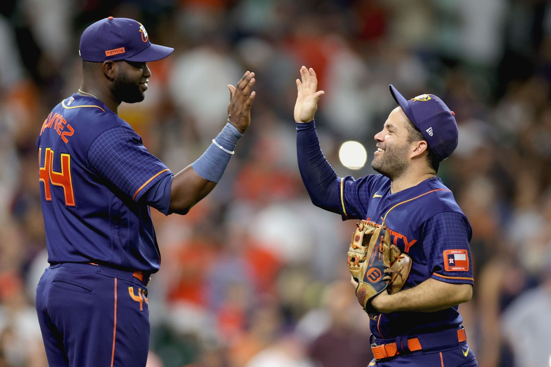 "You look great" - Jose Altuve's wife Giannina gushes over Yordan Alvarez's spouse Monica's stylish looks