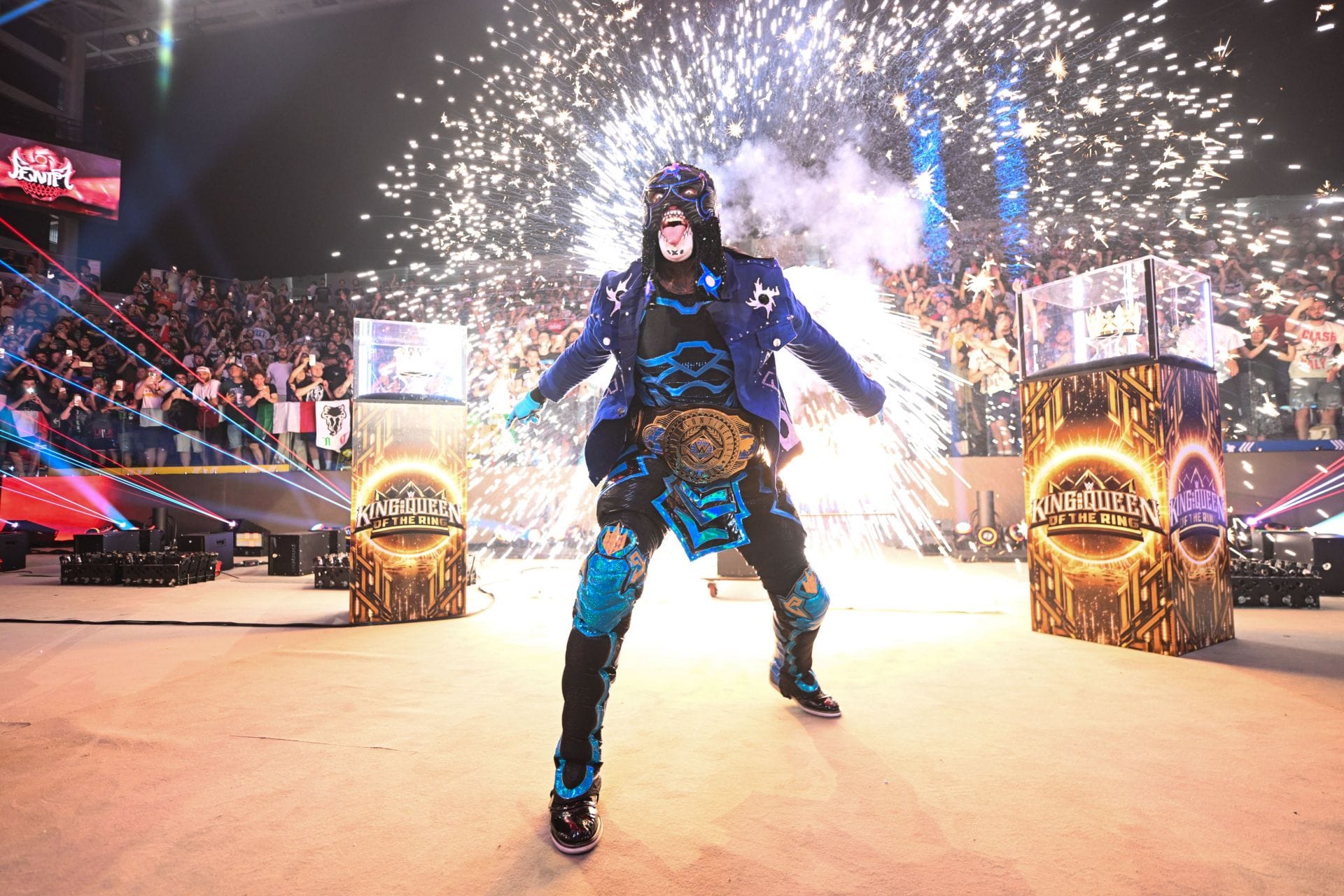 3 Signs that 40-year-old will dethrone Penta as the WWE Intercontinental Champion