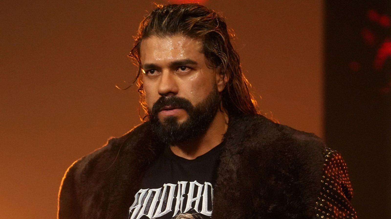 Andrade sends a message to former World Champion just before title match on AEW Dynamite: "Play with him"