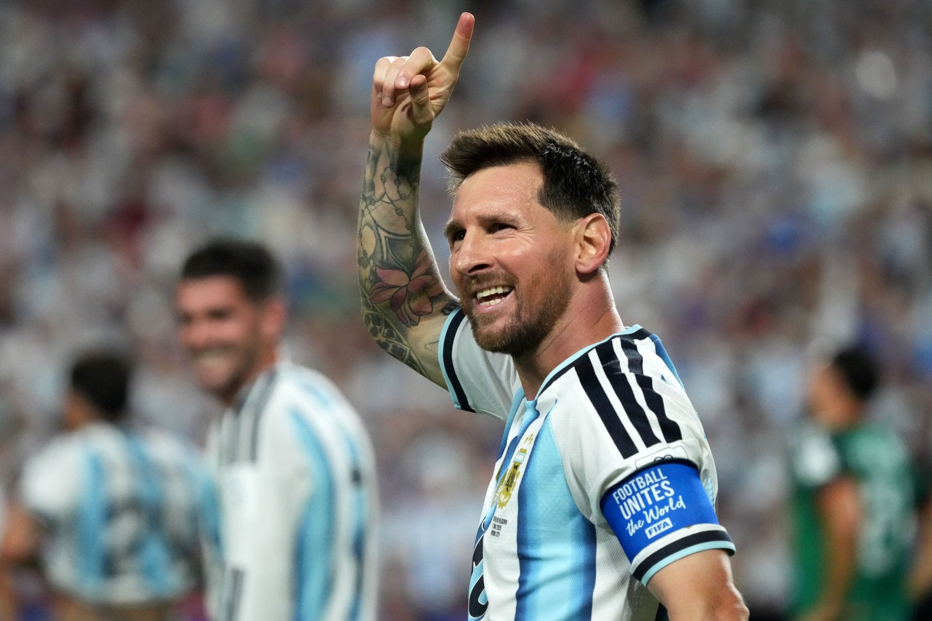 "He is under medical supervision" - Lionel Messi's family hits out at media as they release statement on FIFA World Cup superstar's father