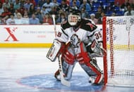 Hasek durante seus dias de jogador - Fonte: Imagn