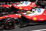 Lewis Hamilton (#44) e Charles Leclerc (#16) em Xangai. Fonte: Getty