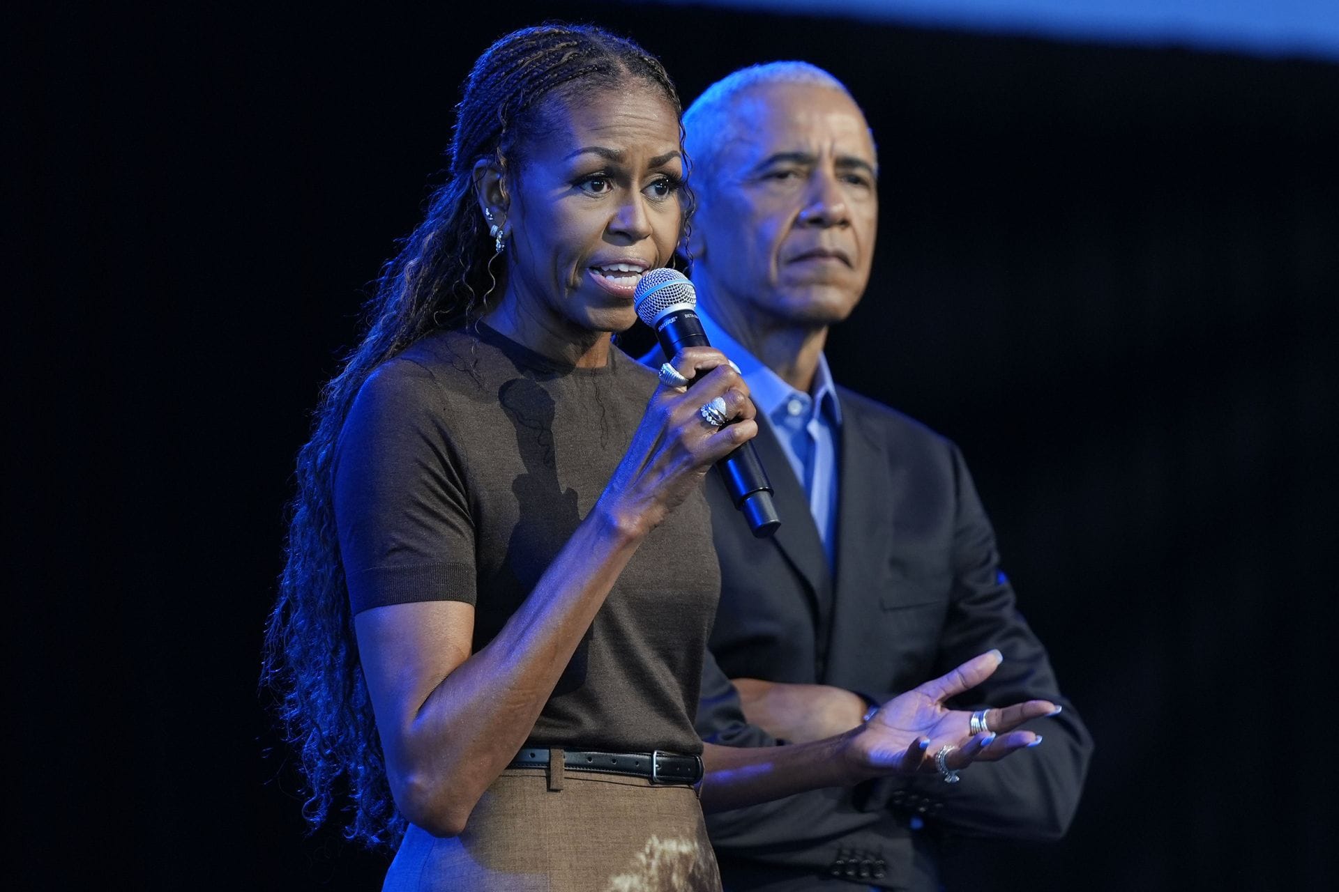 “Gay Husband,” “Criminal,” “Crook” - Former WWE Star Goes Off on Michelle & Barack Obama