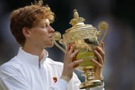 Jannik Sinner no Campeonato de Tênis de Wimbledon de 2025 em Londres, Inglaterra (Foto de Getty Images)