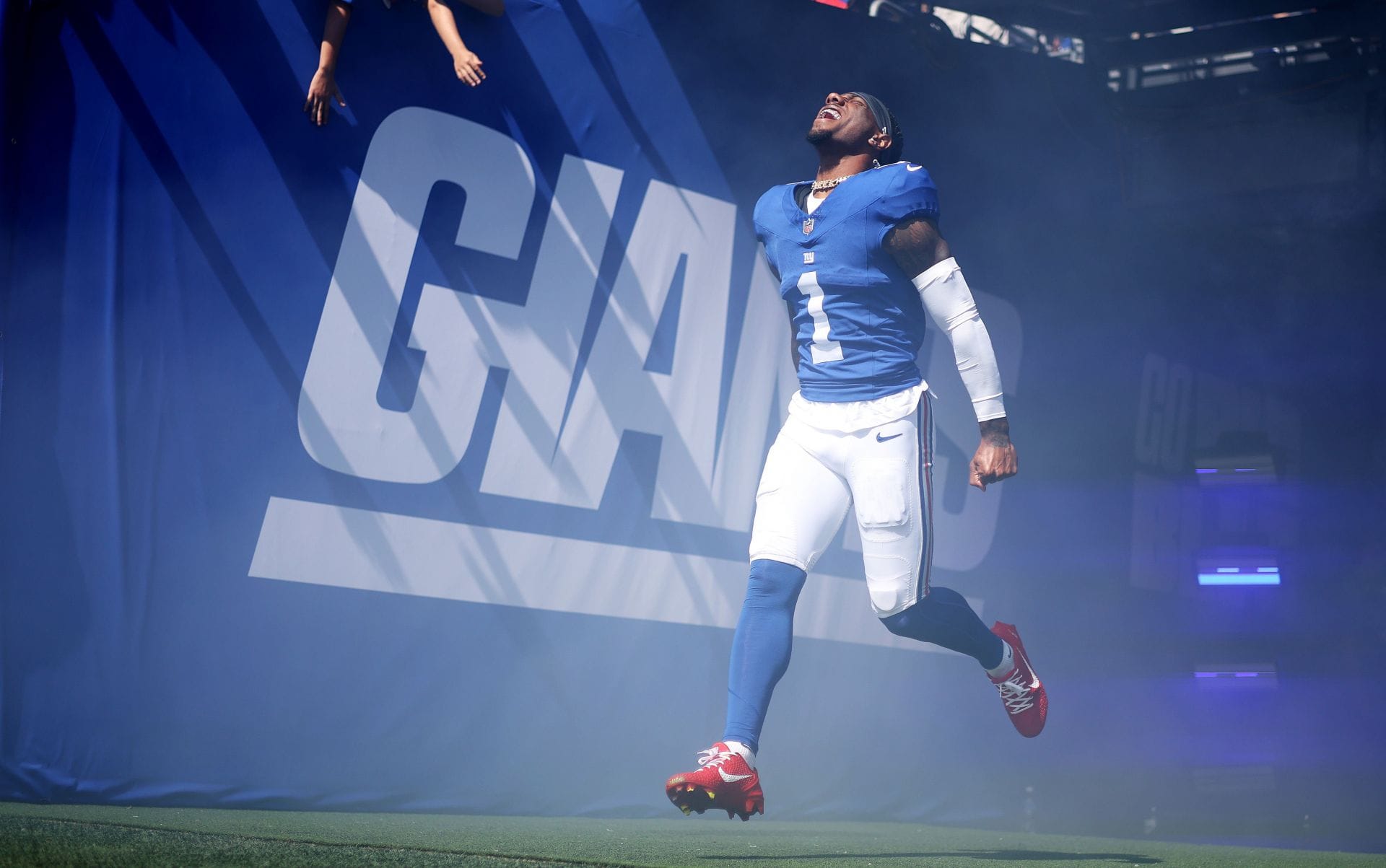 "Breakout season loading" "Hope he stays healthy": NFL fans react to Malik Nabers' first look in Giants' new uniform 