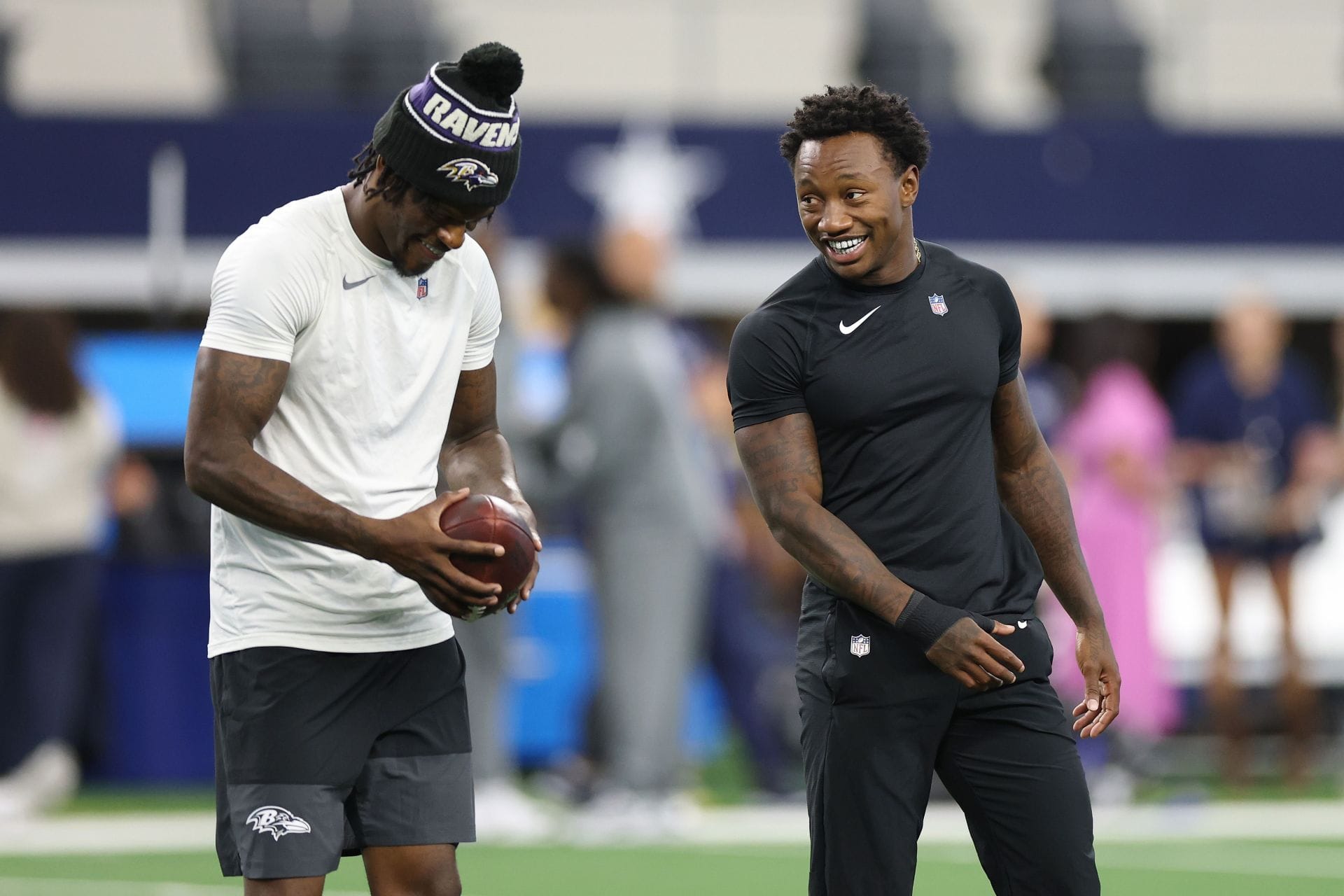 "That guy has fumbled too much" "Dude's brain fried": NFL fans split as Antonio Brown blames Zay Flowers for Lamar Jackson's championship drought