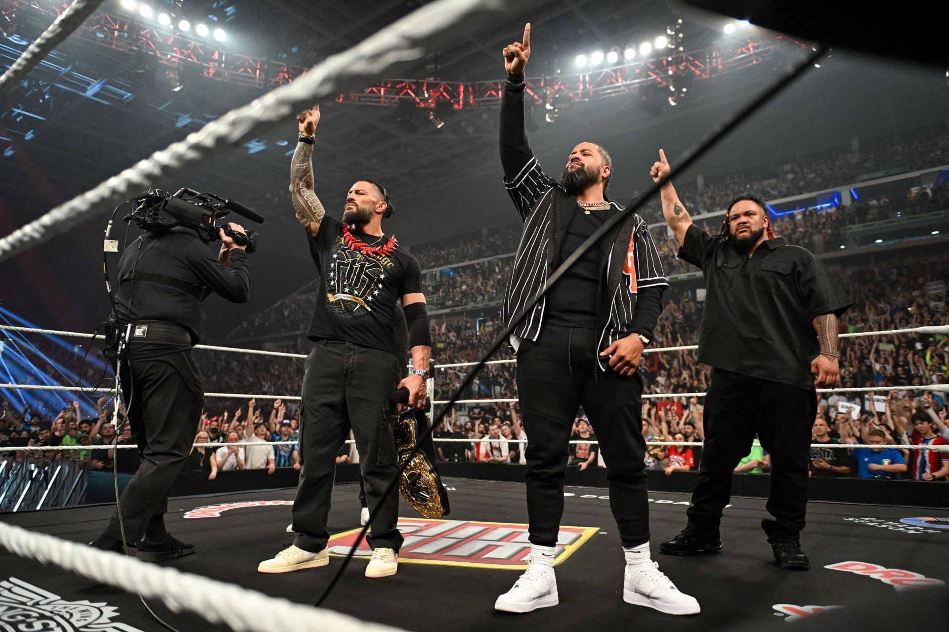3 WWE stars who can confront Roman Reigns on WWE RAW after Night of Champions