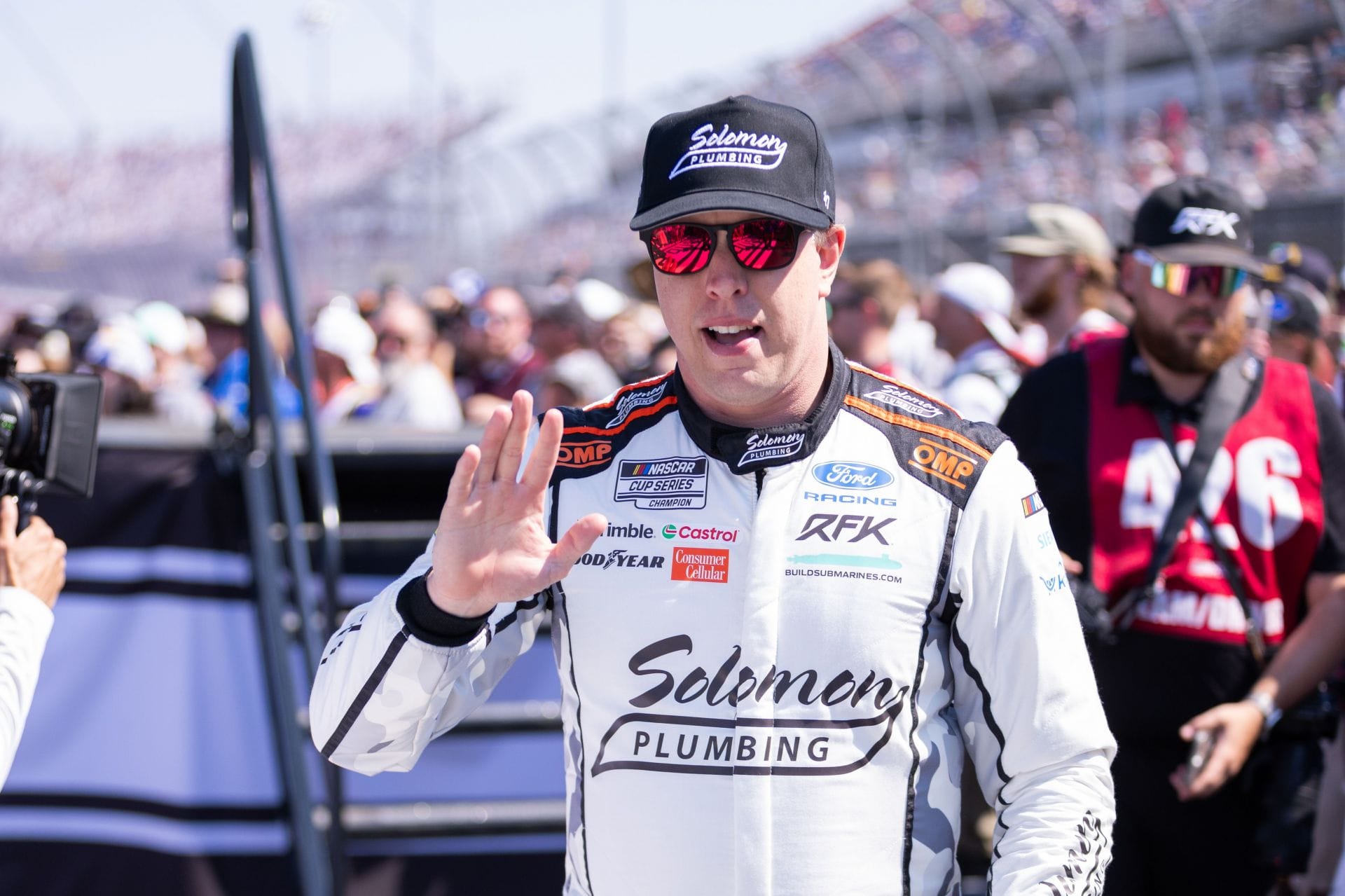 Brad Keselowski em Darlington Raceway em 22 de março de 2026. - Fonte: Imagn
