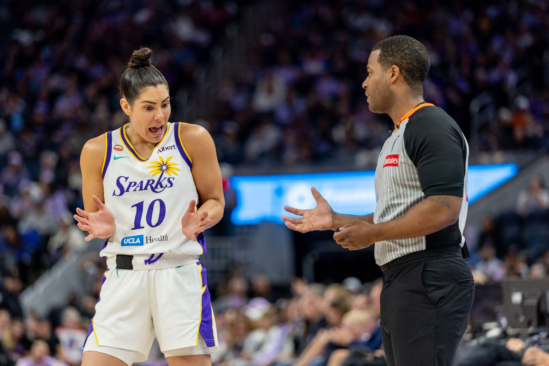 “Better toss than many MNBA players”: Fans Praise Kelsey Plum After Perfect First Pitch at Dodgers Game