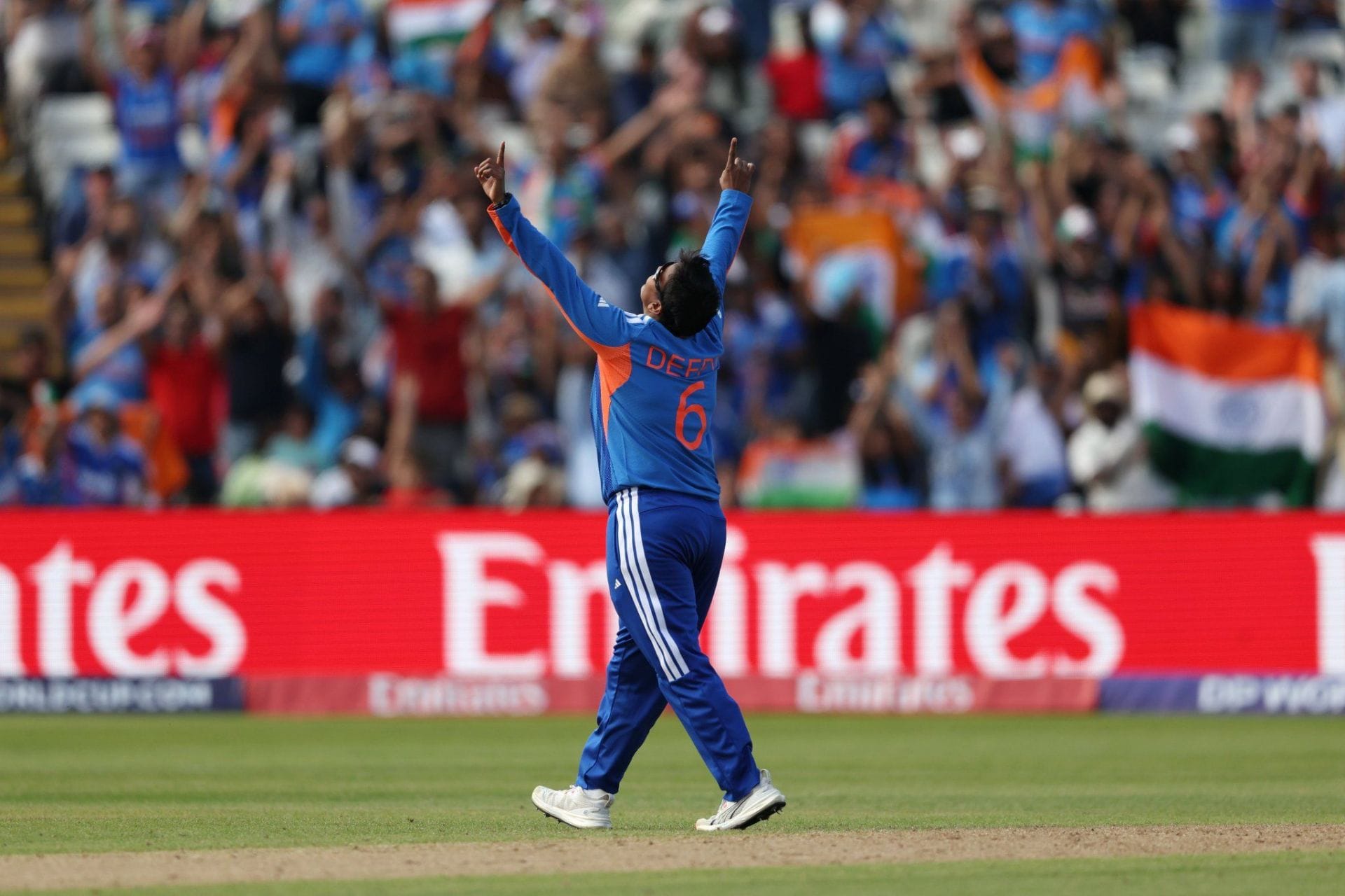 Deepti Sharma claims the final wicket to complete a stunning five-fer as India thrash Pakistan by 64 runs in Women's T20 World Cup 2026 [Watch]