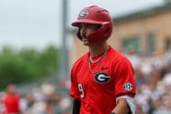 Kolby Branch em ação pelos Georgia Bulldogs no College World Series - Fonte: Getty