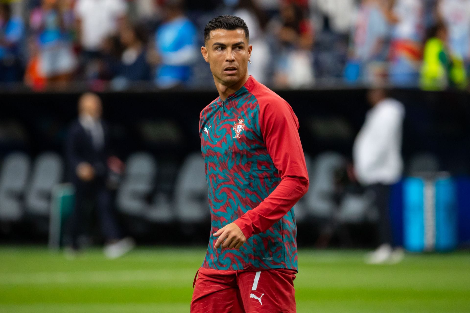 DR Congo fans mock Cristiano Ronaldo outside the stadium after Portugal draw their FIFA World Cup opener