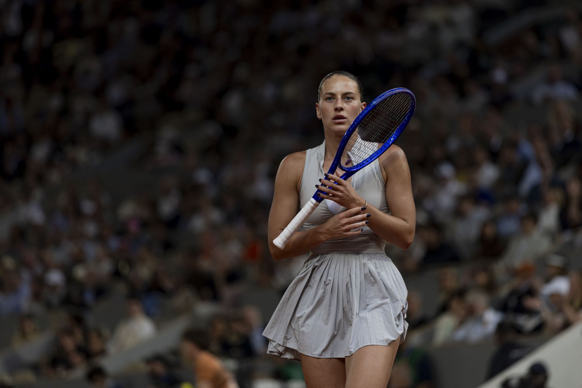 PICTURES: Marta Kostyuk poses in black bikini as she enjoys stunning Greece vacation before grass swing return